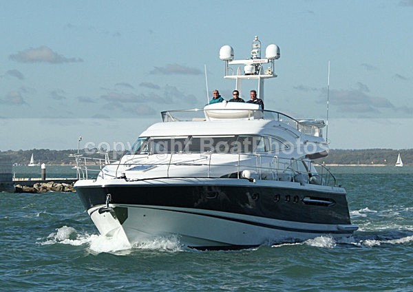 101024 FAIRLINE SQUADRON IMG_0192 - Flybridge Cruisers