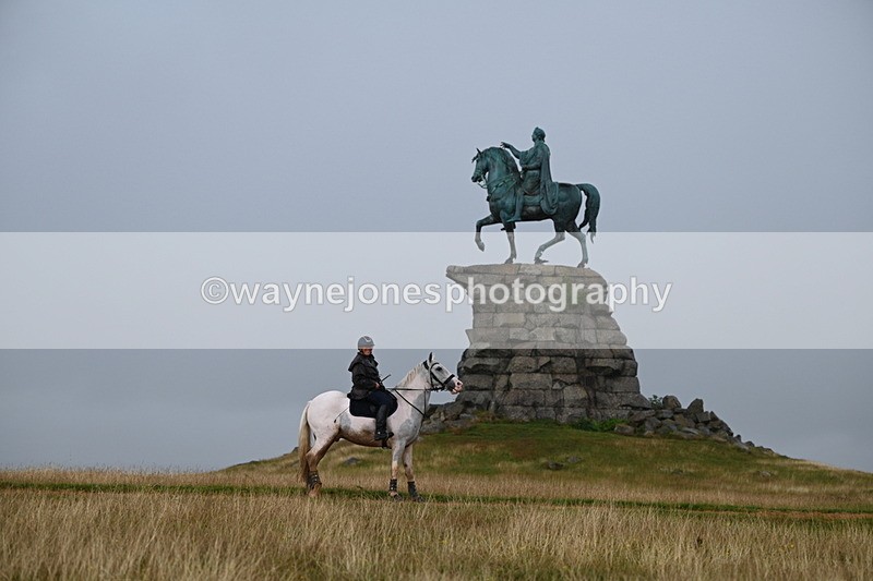 DSC_4020 - Time at Statue 14:56 to 15:05