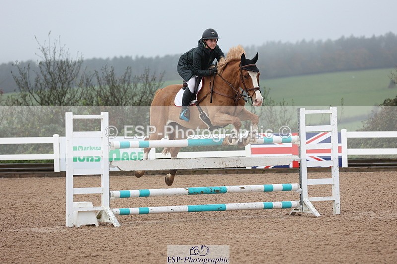 231112A-132104-04413 - Cls 20 Newcomers & 1.10m Open