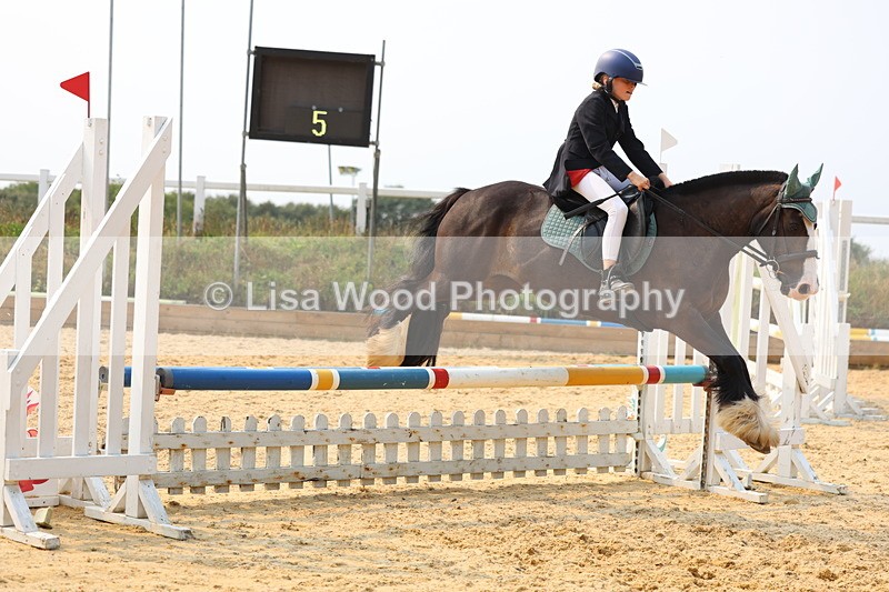 3E7A2933 - Class 11: Junior 70cm