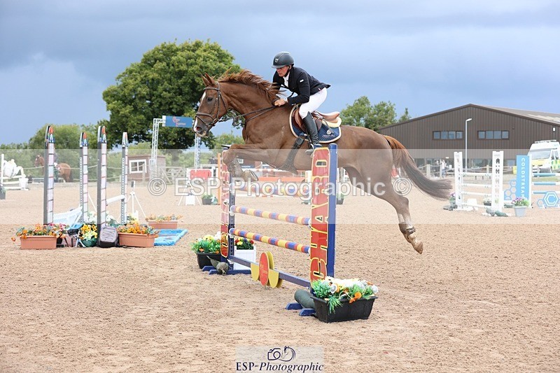 250911-122932-01477 - Cls 3 Snr Foxhunter