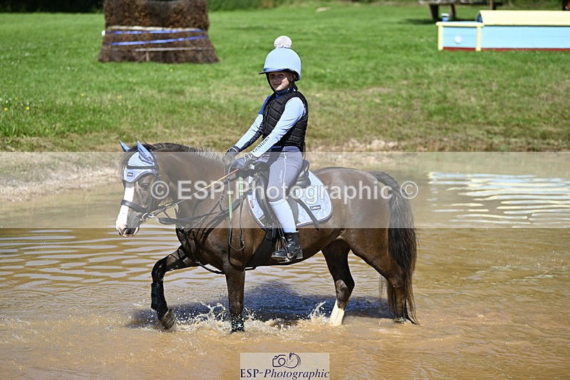 240728B-112115-00922 - Theo's Group XC