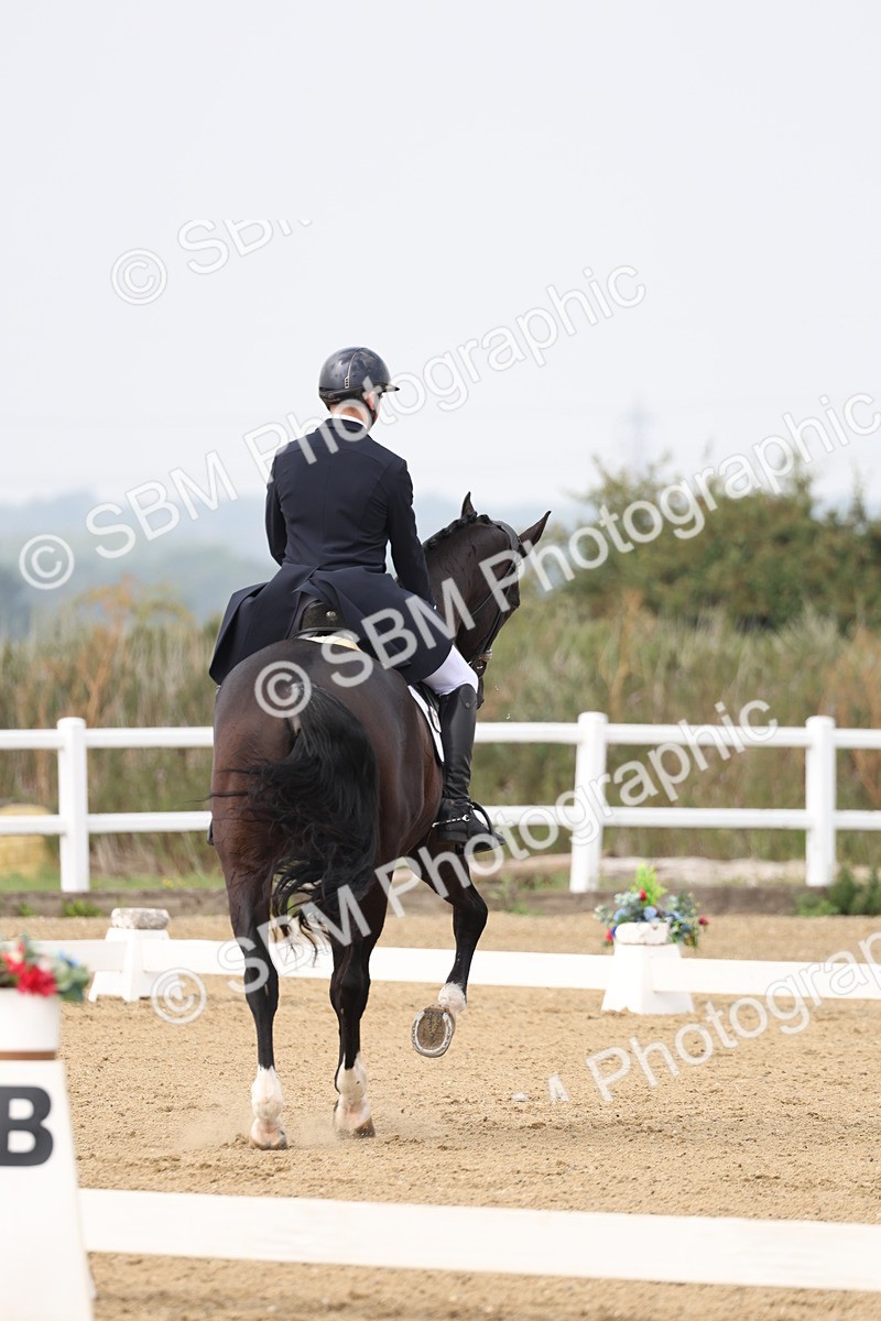 SBM_007159 - Class 9 - FEI INT I - 13.37-14.33