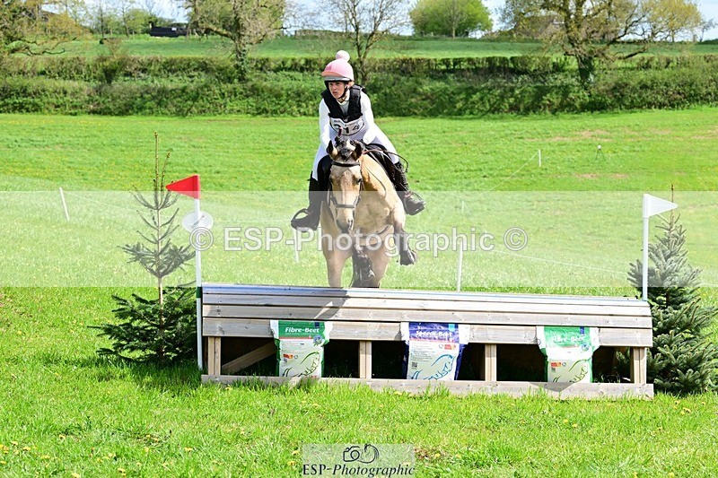 260418-133741-04636 - E-214-Fiona.Lewis