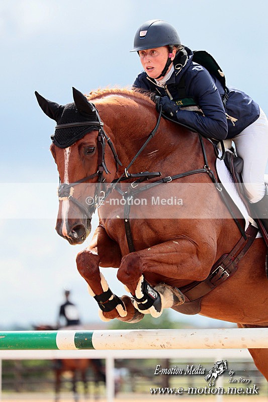 BESJ 200725  3539a - Equestrian