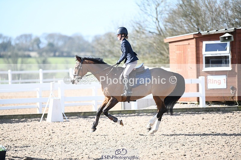 250330-103219-06153 - Cls 32 British Novice and 90cm