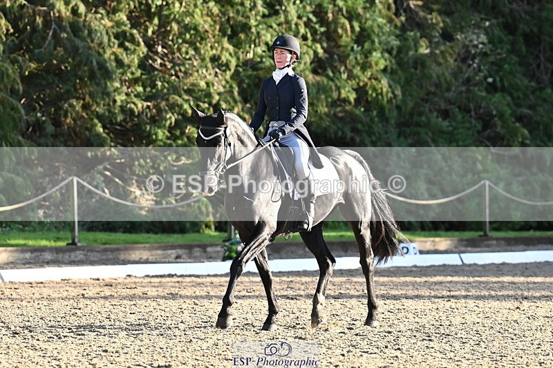 251023A-161126-05809 - A-013-Louisa.Lockwood