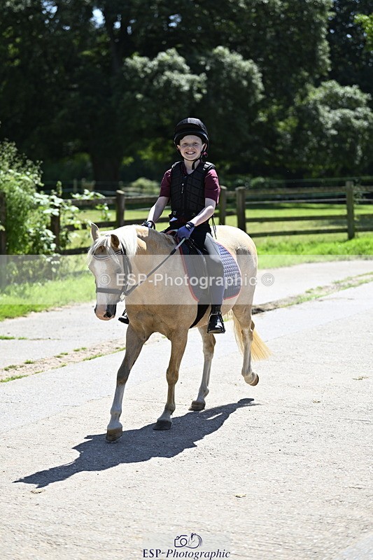 240728B-141723-00492 - Theo and Gemma's Groups Indoor