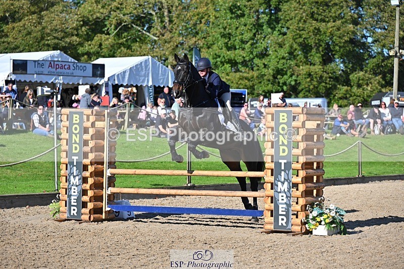 241027-121015-17162 - 421-Marie.Webber-BENNY'S.DOUBLE.DIAMOND