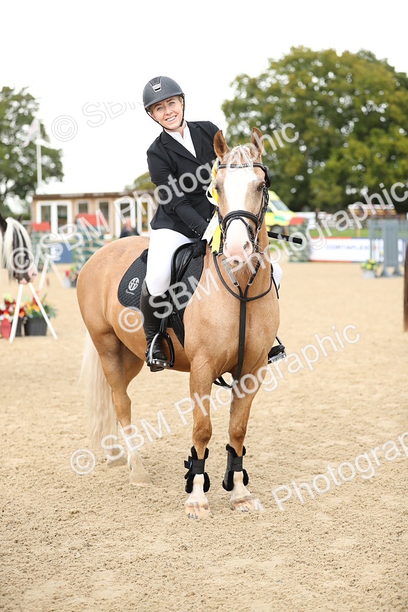 SBM_01054 - J27 - Senior Horse & Pony 50cm Championships