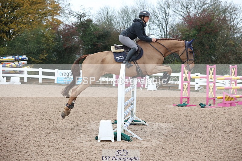 231112A-134630-04643 - Cls 20 Newcomers & 1.10m Open