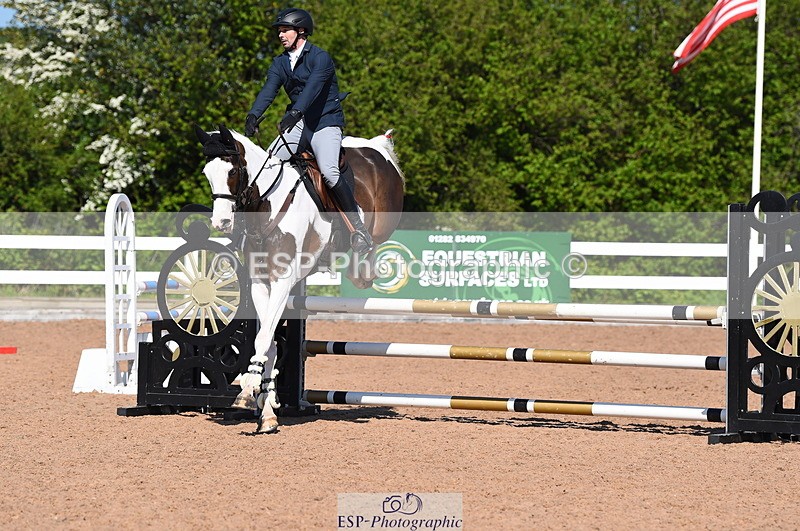 230526A-100724-01093 - Cls 8 British Novice & 90cm Open