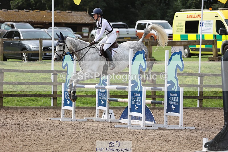 240804-114831-12831 - 457-Lydia_Stuart-SAUNDERSCOURT_FURISTOS