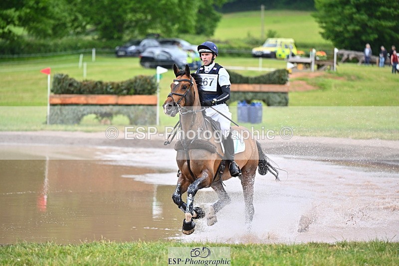 250524A-130406-10784 - B-367-Tom.Grant-QUID