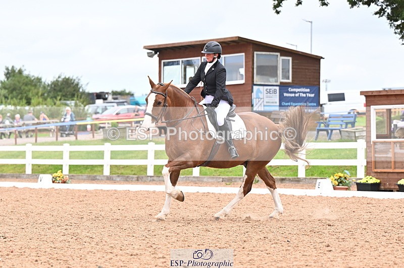 240817A-125400-08527 - 140-Kirsty.Clackworthy-Stitch.1