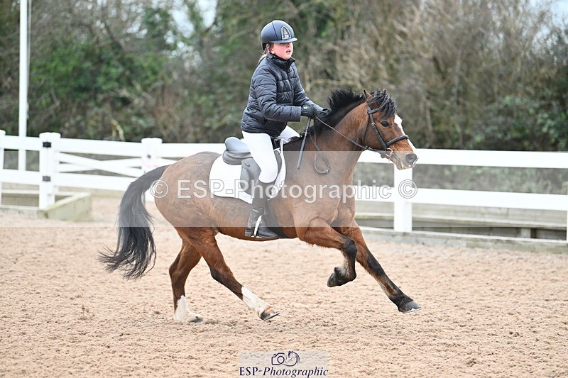 240128A-113503-00566 - Cls 3 Pony Discovery and 90cm Open