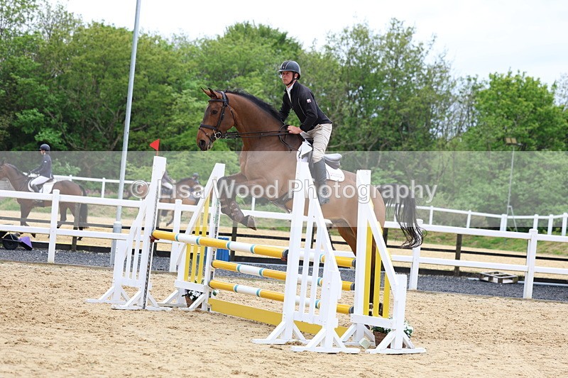 3E7A6345 - Class 4: Senior British Novice/90cm open