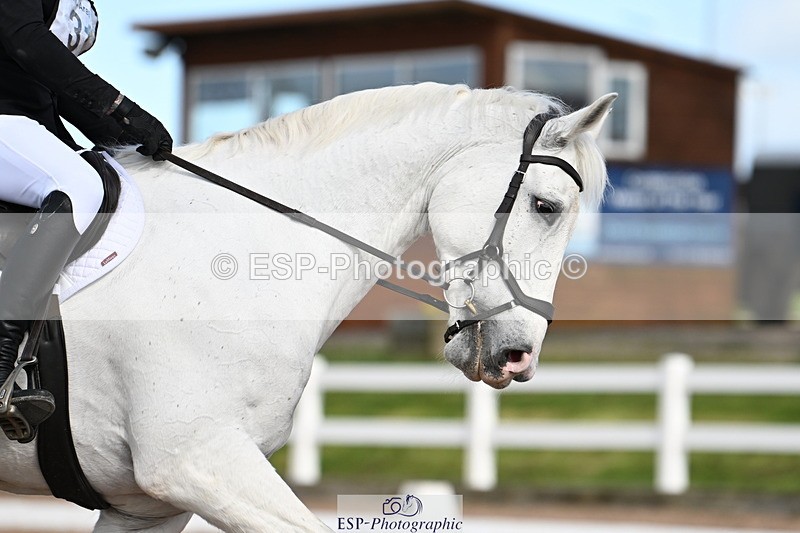 240324A-132216-03618 - Novice 27, 12.30 to 13.50