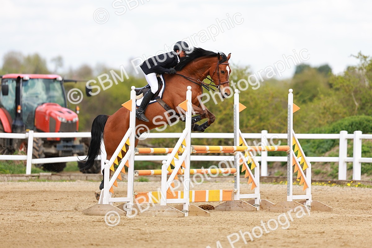 SBM_002221 - Class 4 - Senior Newcomers - 1.10m