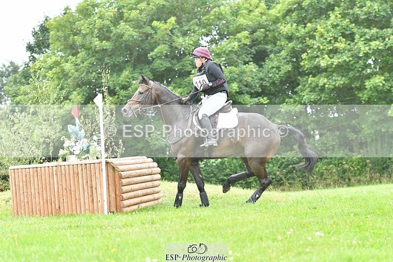 240803-105158-01405 - 110-Lizzie_Luxton-KILCARNA_BARNEY