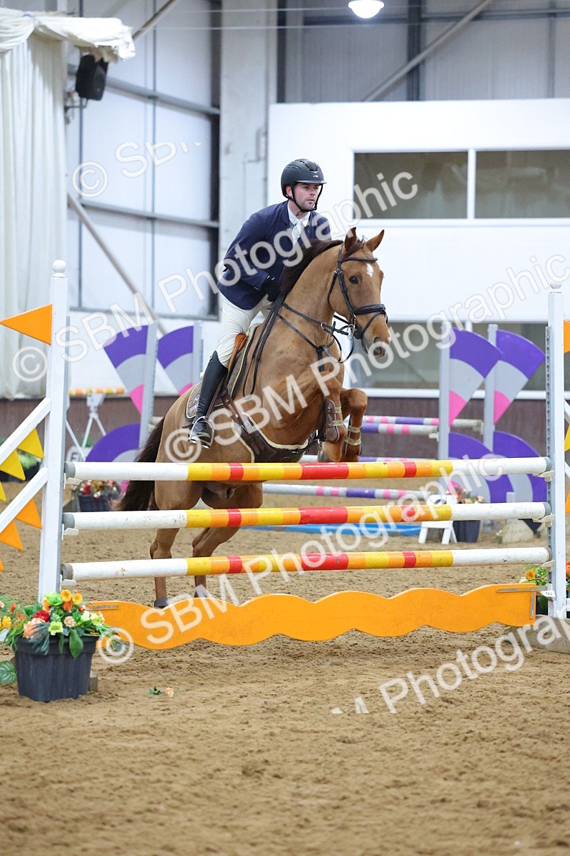 1I0A5029 - Class 9 - Senior Newcomers/ 1.10m Open