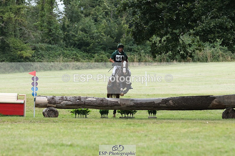 240825X-174244-38405 - 80cm XC 17.30 to End