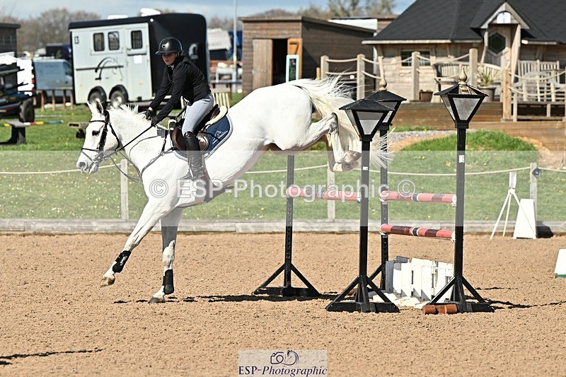 250416-154122-01813 - Cls 6 Foxhunter and 1.20m