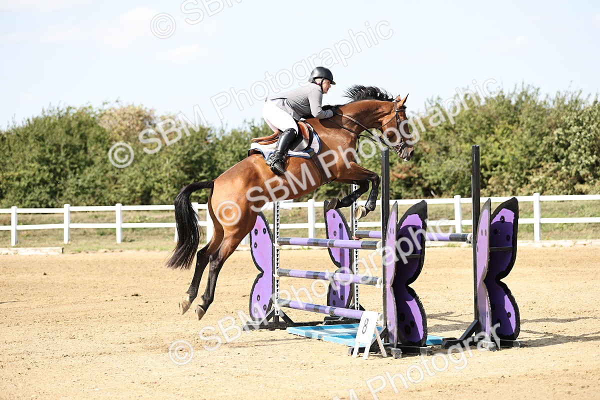 SBM_005110 - Class 6 = Senior Newcomers - 1.10m Open