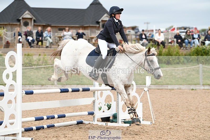 250807-133521-01205 - 90cm Round 2