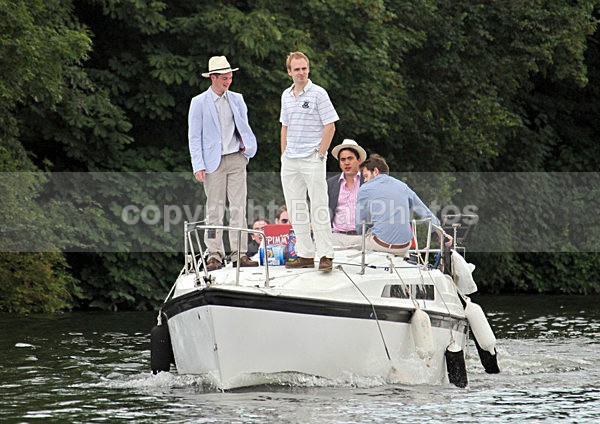 110702 PETER RABBIT IMG_7021 - HENLEY ROYAL REGATTA JULY 2011