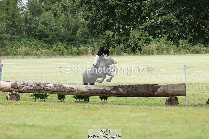 240825X-181216-38497 - 80cm XC 17.30 to End