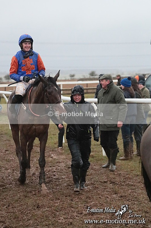 PtP 260125 1129 - Cocklebarrow Point-to-Point racing with the Heythrop Hunt 26/01/25