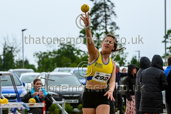 ComMast25-920727 - Field Female Set Two