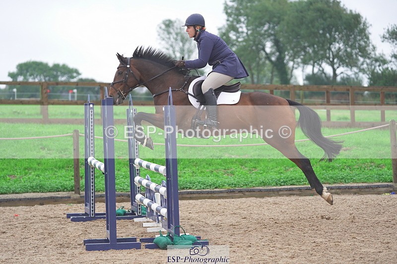 231017A-160928-07803 - Cls 31 Snr 1m Derby