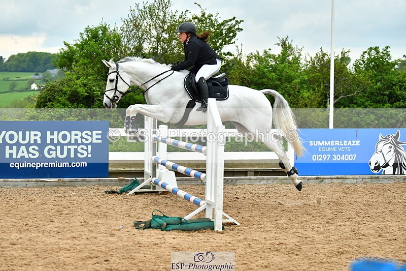 230514A-162525-03568 - Cls 31 1.05m Amateur Quali