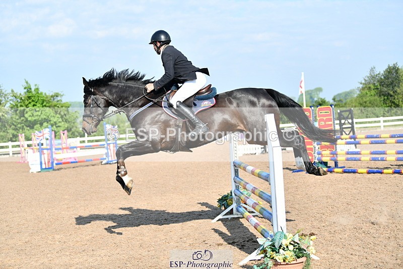 240512A-084316-16950 - Cls 39 British Novice and 90cm Open