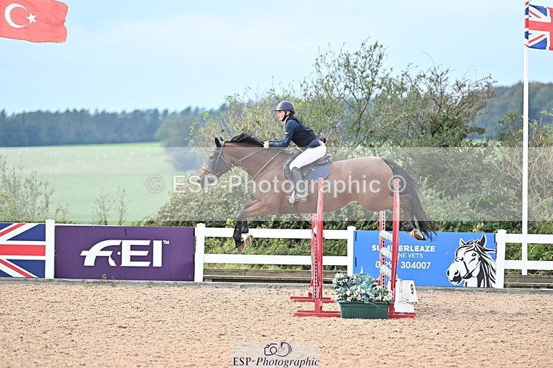 241004A-140226-02407 - Fri 11 1.10m amateur Quals