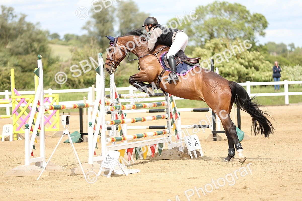 SBM_001221 - Class 5 - Senior Foxhunter - 1.20m