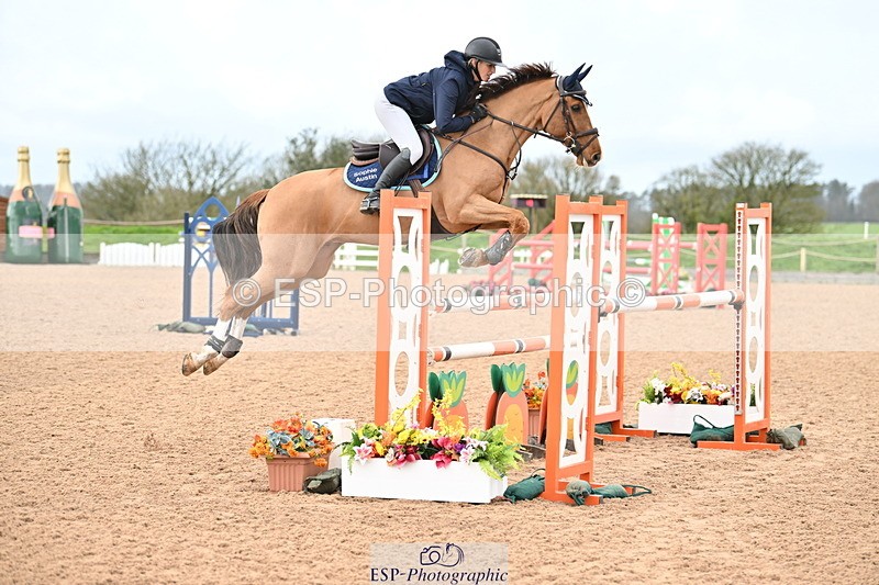 240315A-123911-00988 - Cls 3 Snr Foxhunter