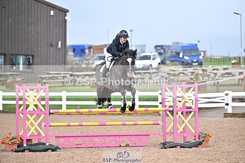 260313-133334-00586 - Cls 10+11 85cm and 95cm Amateur Quali
