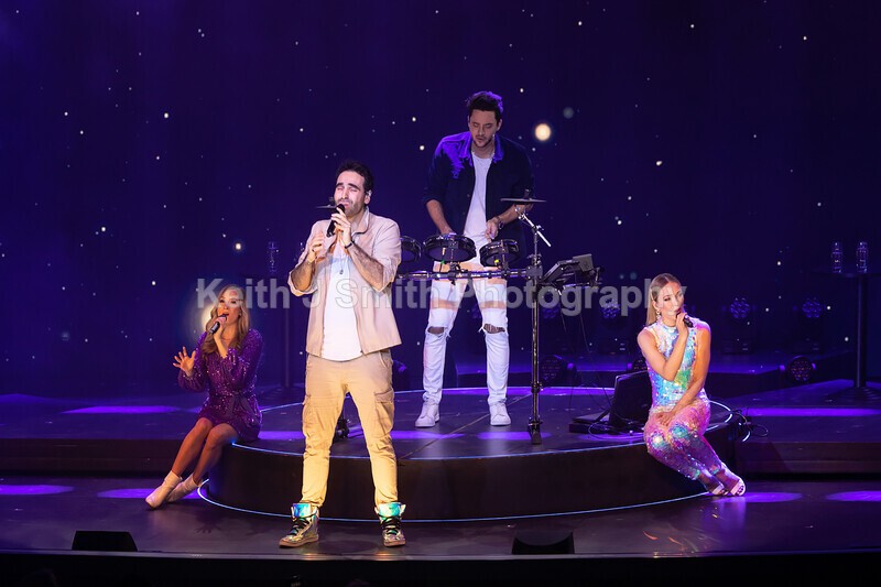  - Entertainers