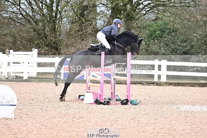 251205-095550-00083 - Cls 2 Snr British Novice and 90cm