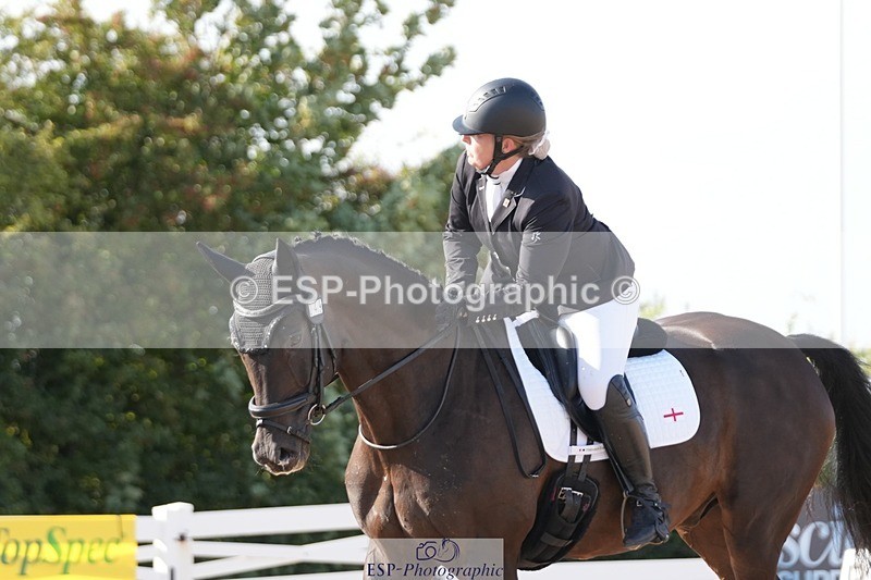 250906-162021-05017 - 049-Laura.ColeGavin.10