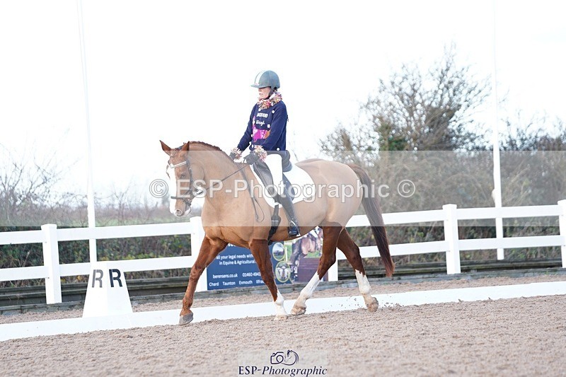 241214-132538-00618 - 134-Melanie.Haslock-Minnie.I