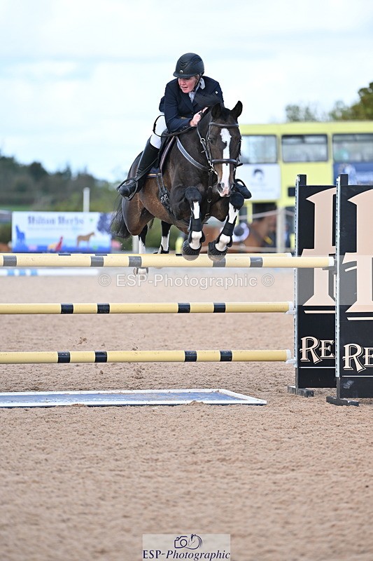 231014A-122045-04546 - Cls 19 1.15m Members Cup