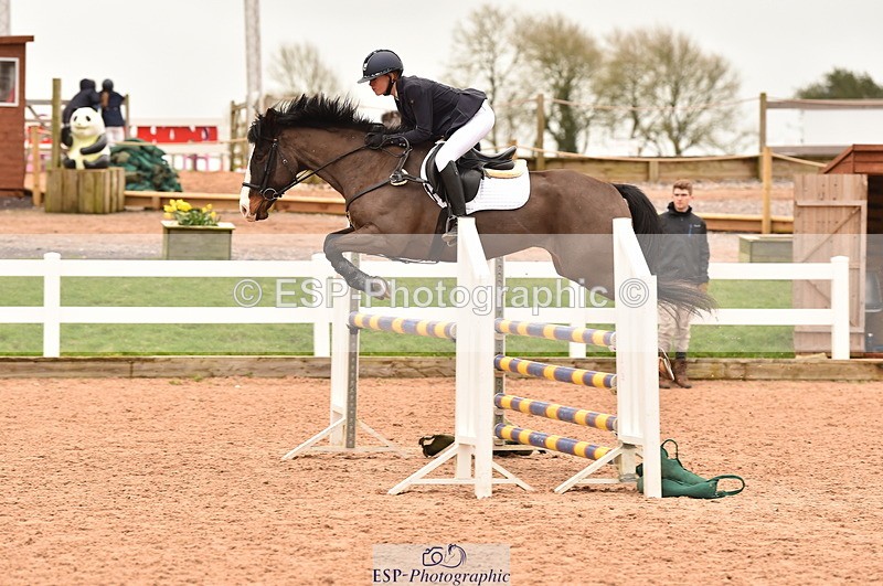 240210A-142842-01550 - Cls 12-14 Children on Horses