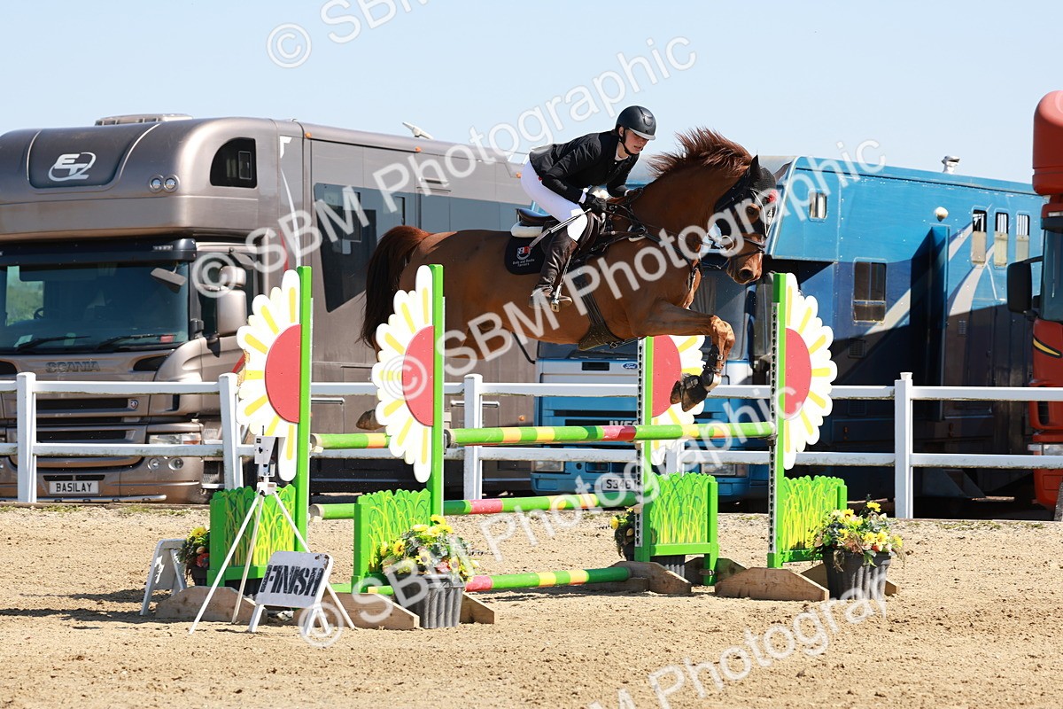 SBM_004430 - Class 17 - Senior Newcomers - 1.10m