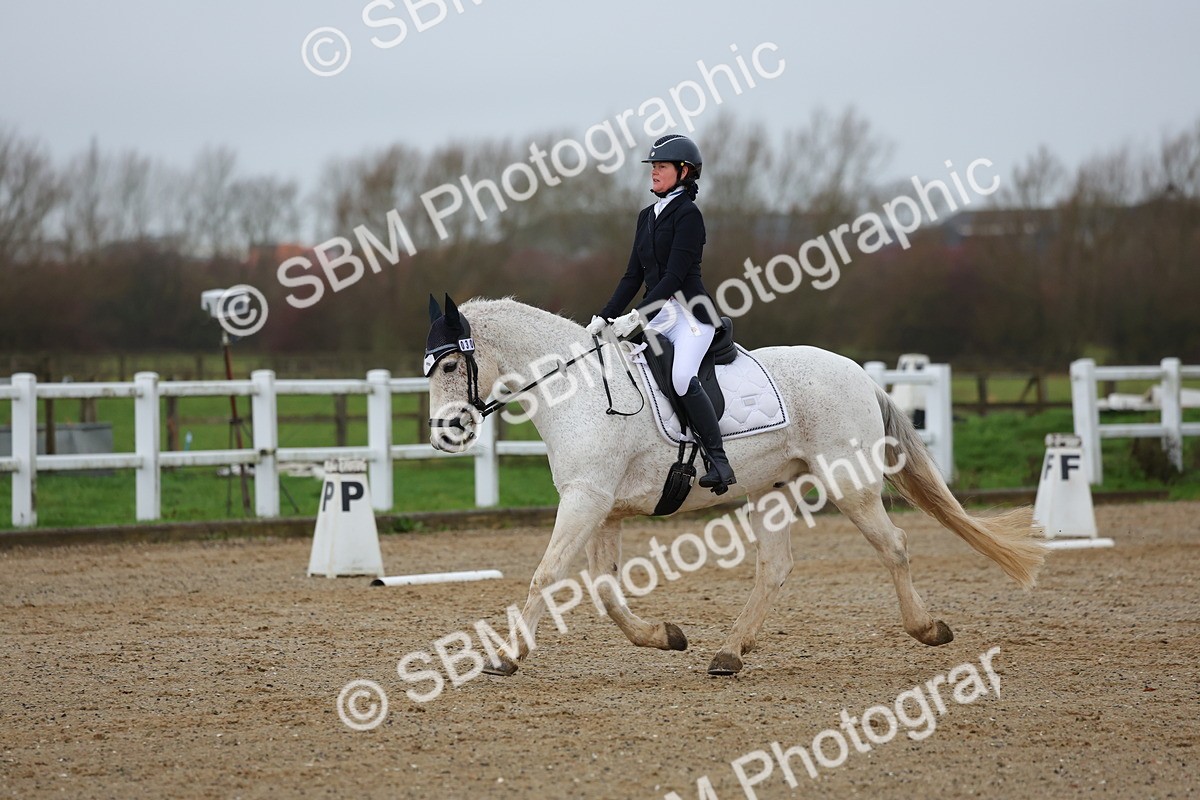 SBM_003104 - Class 6 - Novice 4