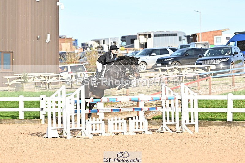241113A-140723-00800 - Cls 05A&B Snr Fox & 1.20m Open