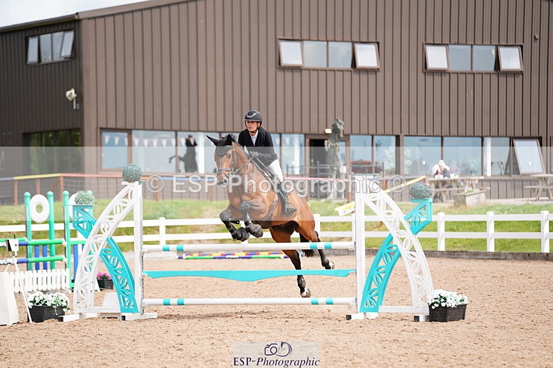 240804A-122020-10789 - Cls 51 1.05m Amateur Qualifier